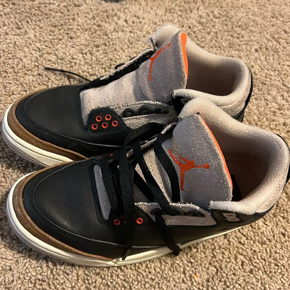 Size 7.5 Jordans